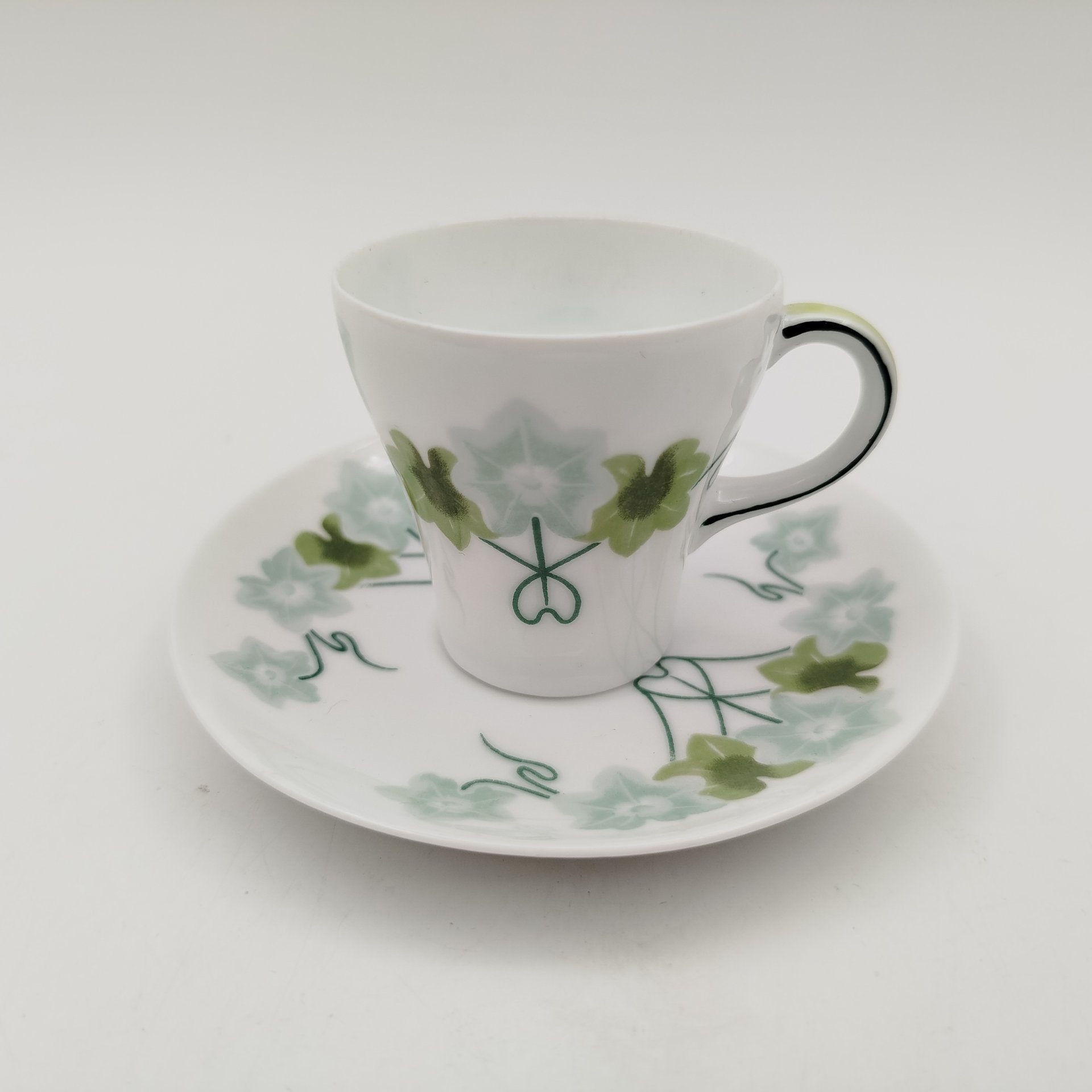 Пара кофейная изящной формы с растительным декором в стиле модерн, Rosenthal (Розенталь)