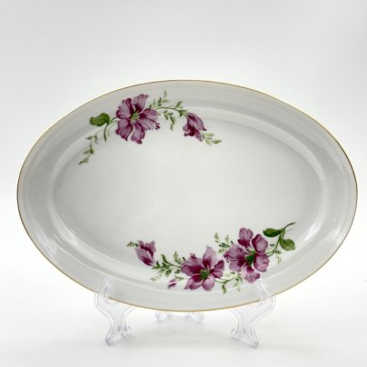 Блюдо овальное, украшенное цветочным декором, фарфор, деколь, золочение, Freiberger Porzellan, ГДР, 1970-1995 гг.