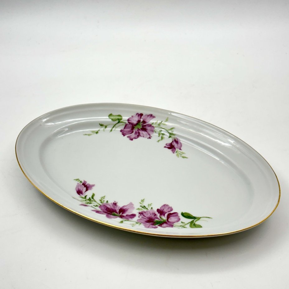 Блюдо овальное, украшенное цветочным декором, фарфор, деколь, золочение, Freiberger Porzellan, ГДР, 1970-1995 гг.