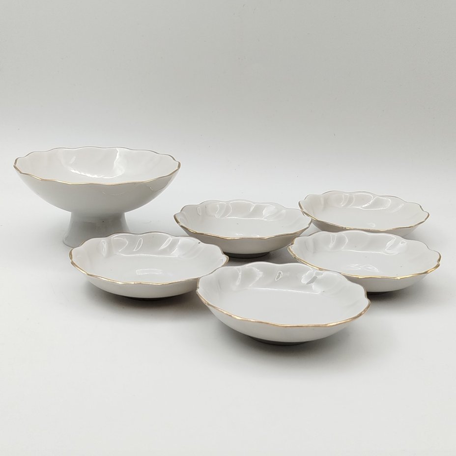 Набор для подачи варенья с золотистой каймой на пять персон (5 тарелок и вазочка на ножке)