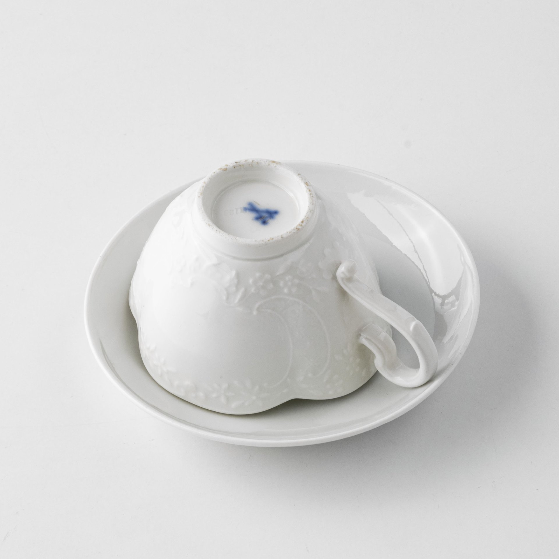 Пара кофейная с рельефным декором, Meissen (Мейсенский фарфор)