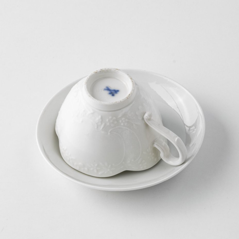 Пара кофейная с рельефным декором, Meissen (Мейсенский фарфор)