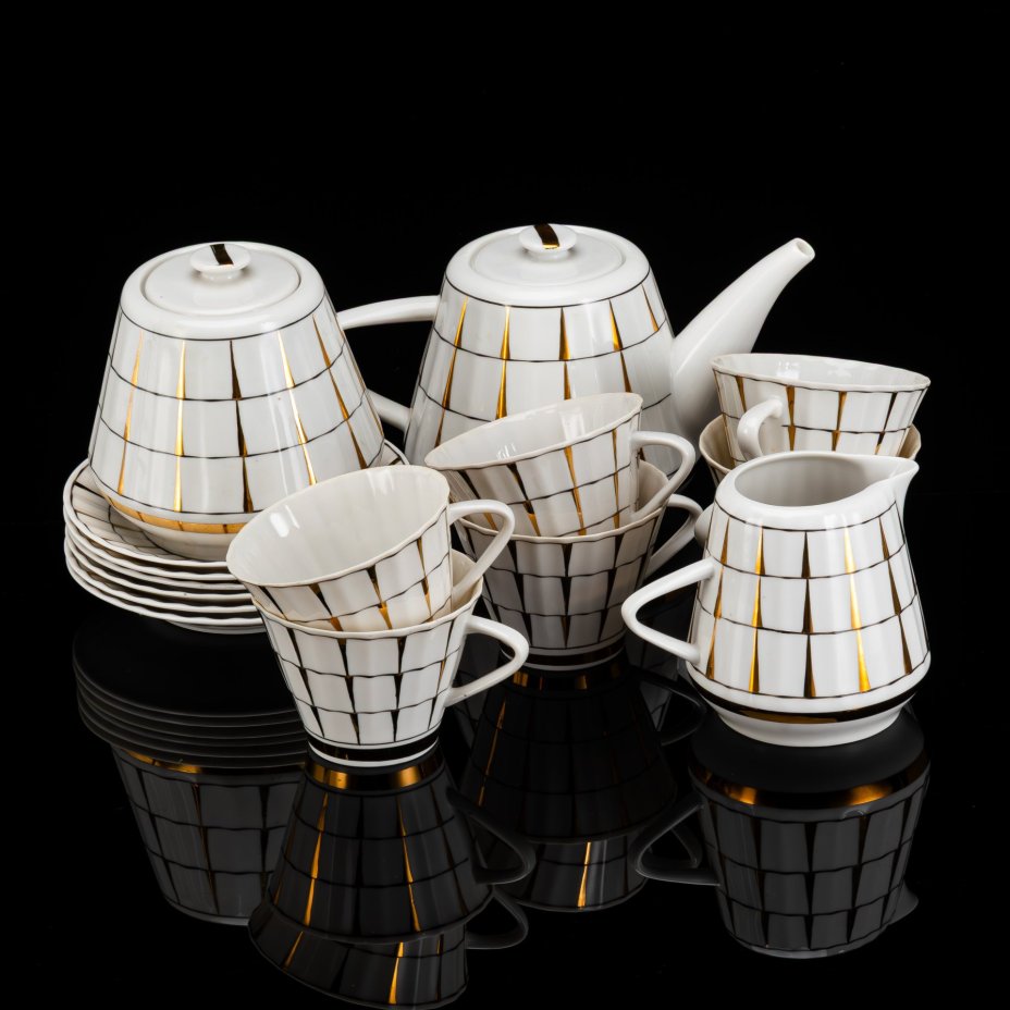 Сервиз чайный "Золотая клетка" на 6 персон (15 предметов), форма "Каннелюрный", автор формы Ольшевский В.Н., автор рисунка Правикова А.И.