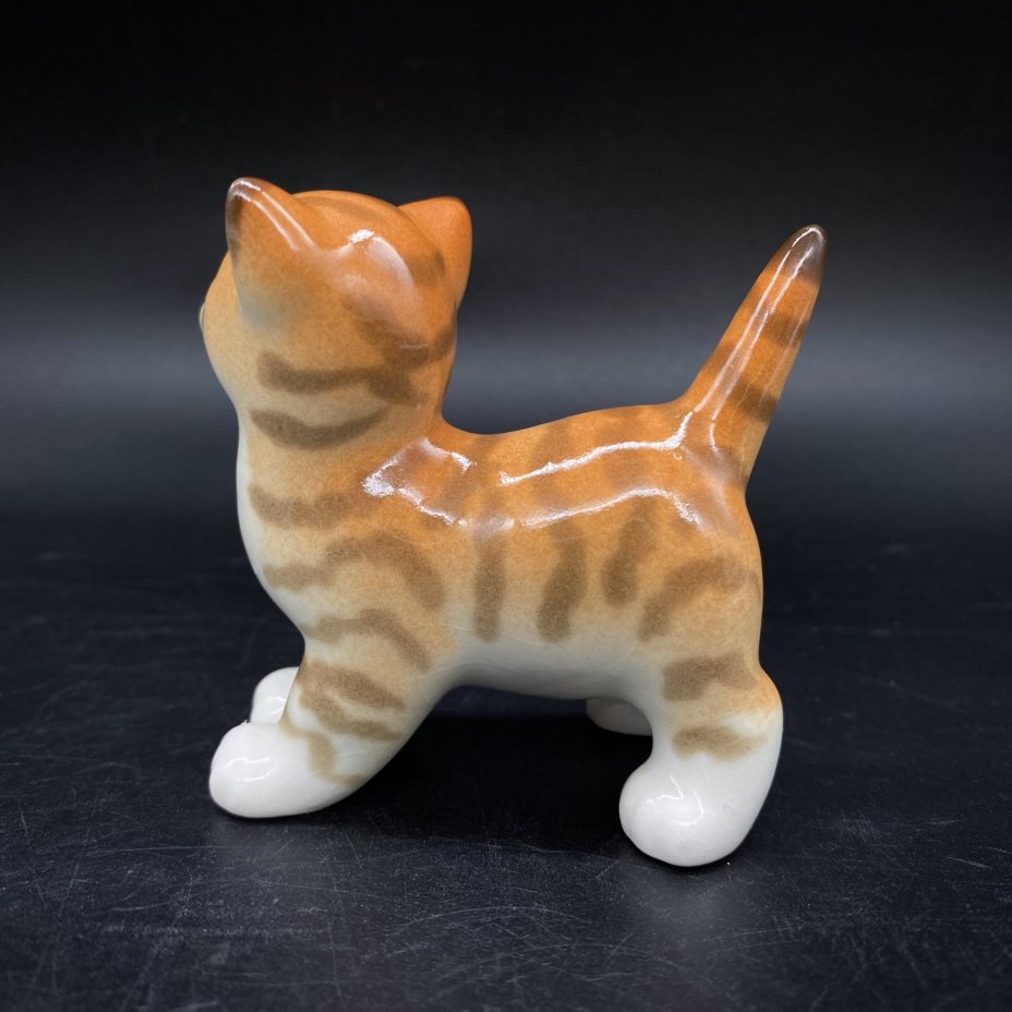 Статуэтка «Котёнок», фарфор, роспись, Ленинградский фарфоровый завод (ЛФЗ), СССР, 1970-1991 гг., Ленинградский фарфоровый завод (ЛФЗ)