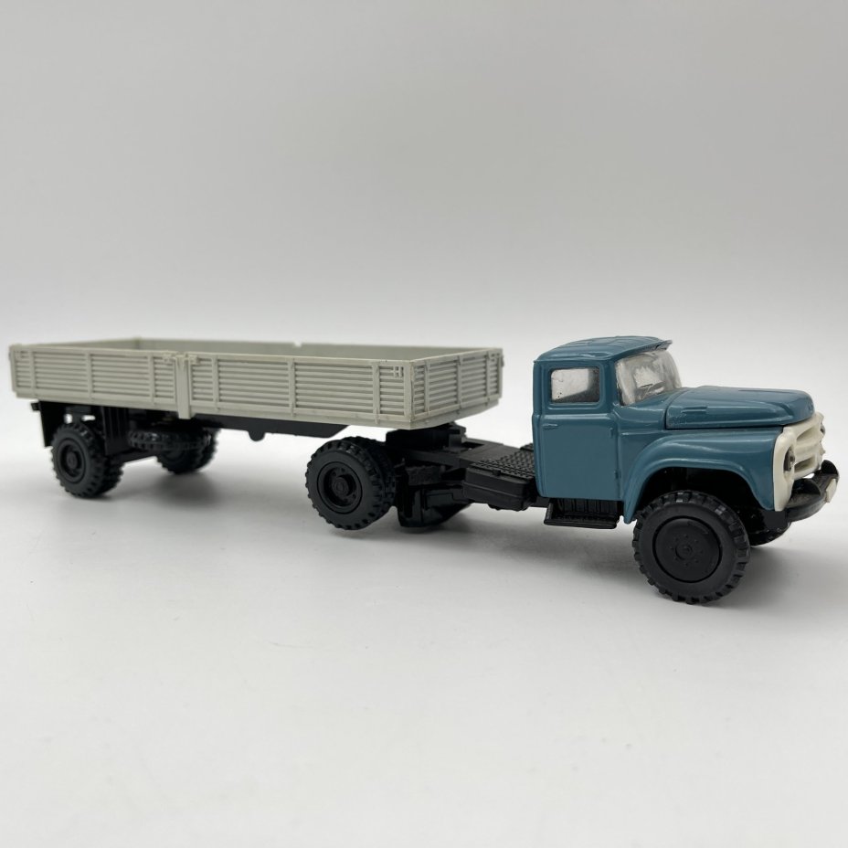 Модель автомобиля "ЗИЛ-130В1", масштаб 1:43