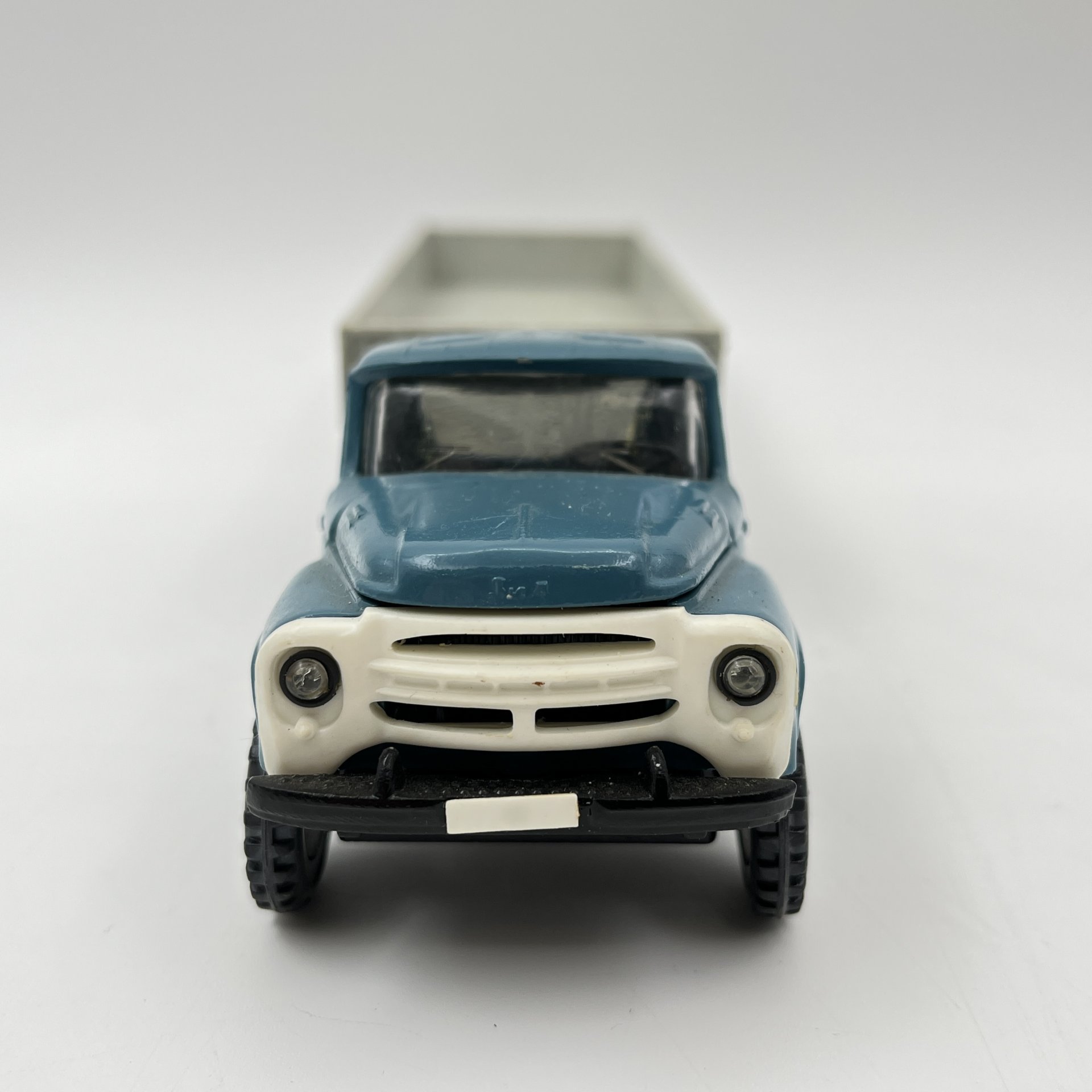 Модель автомобиля "ЗИЛ-130В1", масштаб 1:43