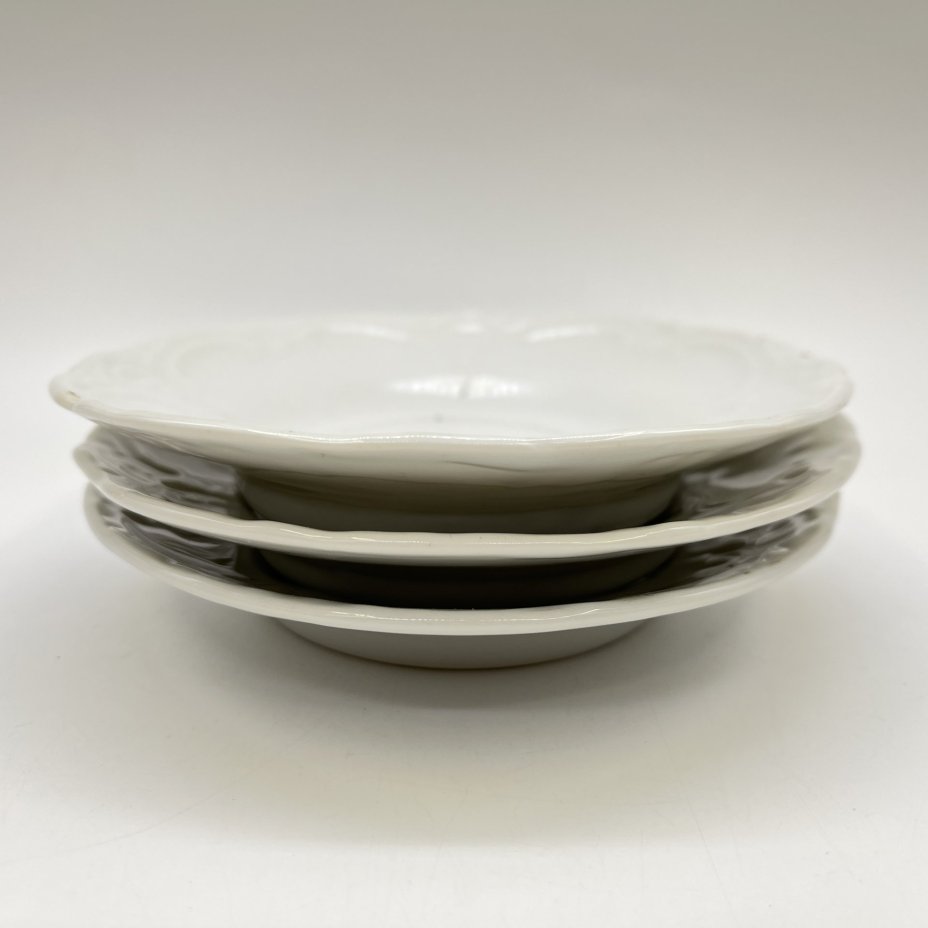 Набор из 3-х блюдец с рельефным декором, фарфор, Thomas Bavaria, Германия, 1908-1939 гг.