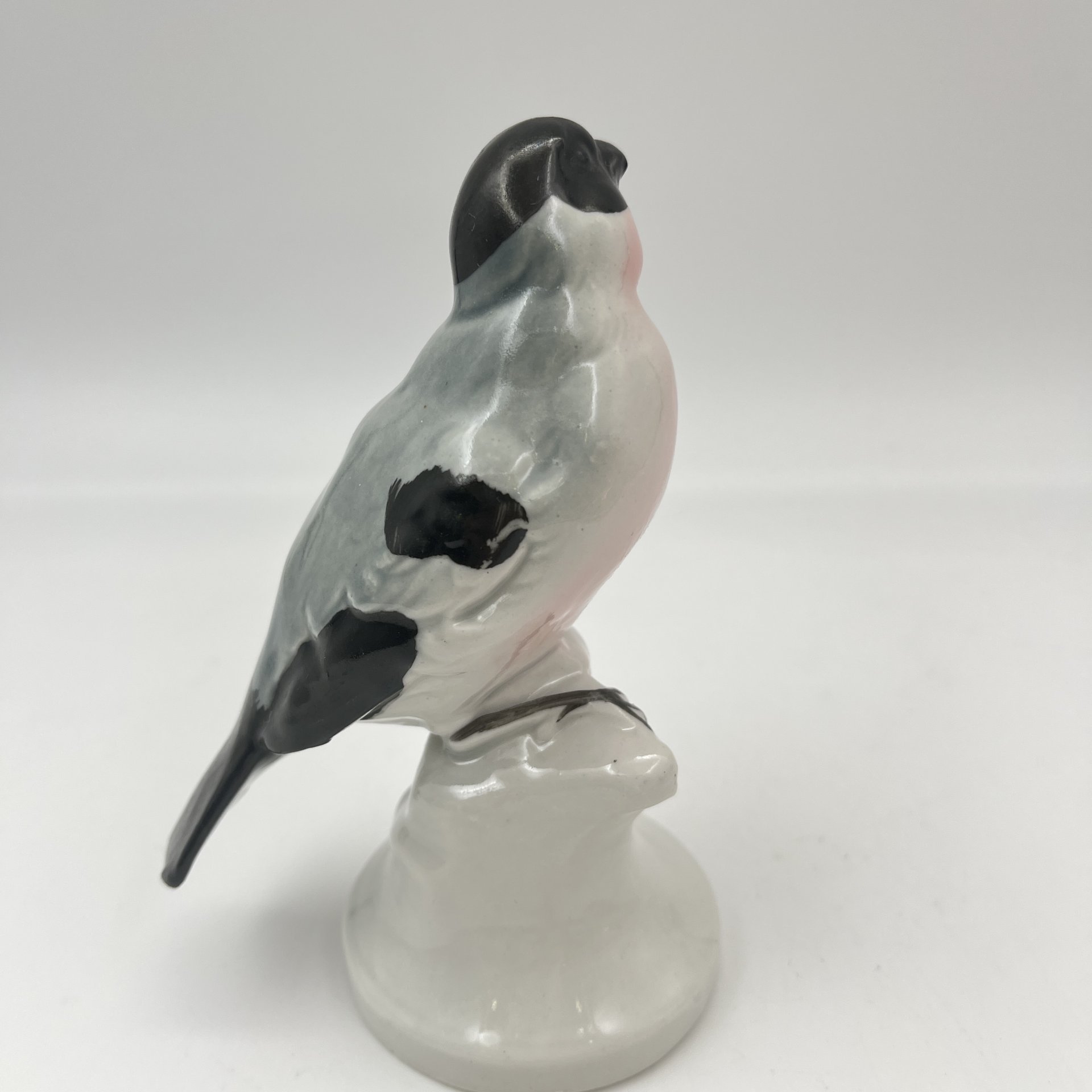 Статуэтка «Снегирь», фарфор, роспись, Германия, 1950-1980 гг.