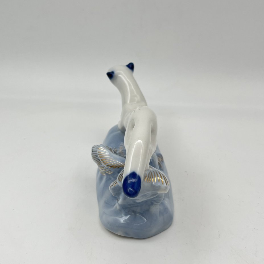 Статуэтка «Горностай», скульптор С.И. Вайнштейн-Мишурина, фарфор, роспись, Фарфоровый завод «Пролетарий» (Бронница, Мста), СССР, 1958-1967 гг.