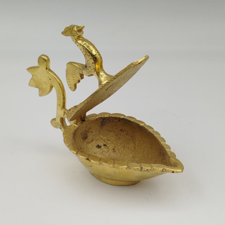 Лампа масляная в восточном стиле с зооморфным хватком в виде птицы