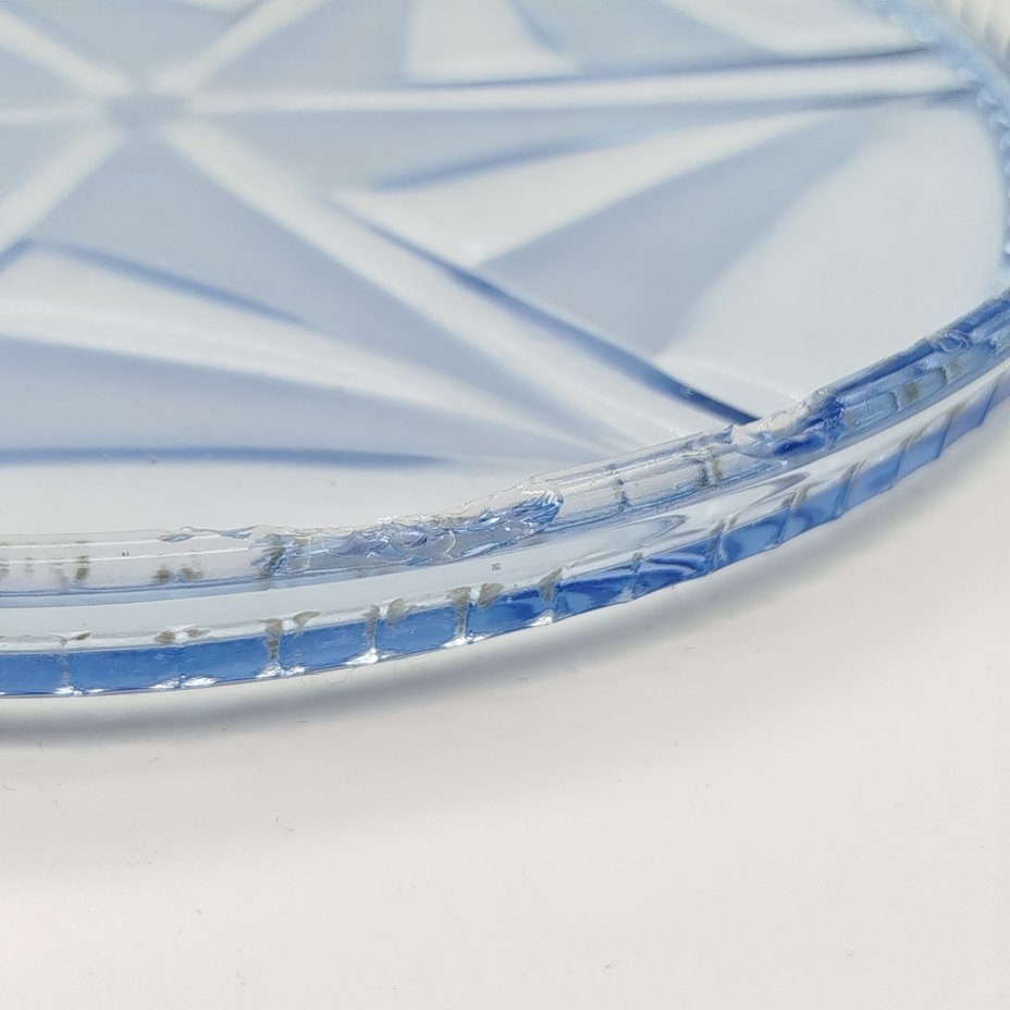 Набор для подачи крепких напитков (графин, рюмка, поднос) в стиле Art Deco, цветное стекло, матирование, Стеклозавод «Неман», Польша, 1925-1939 гг.