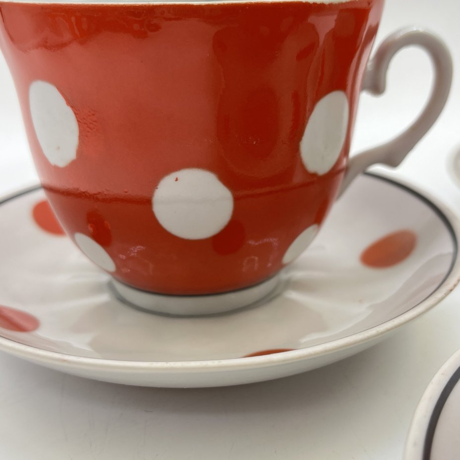 Набор из 3 чайных пар в оранжевый горошек