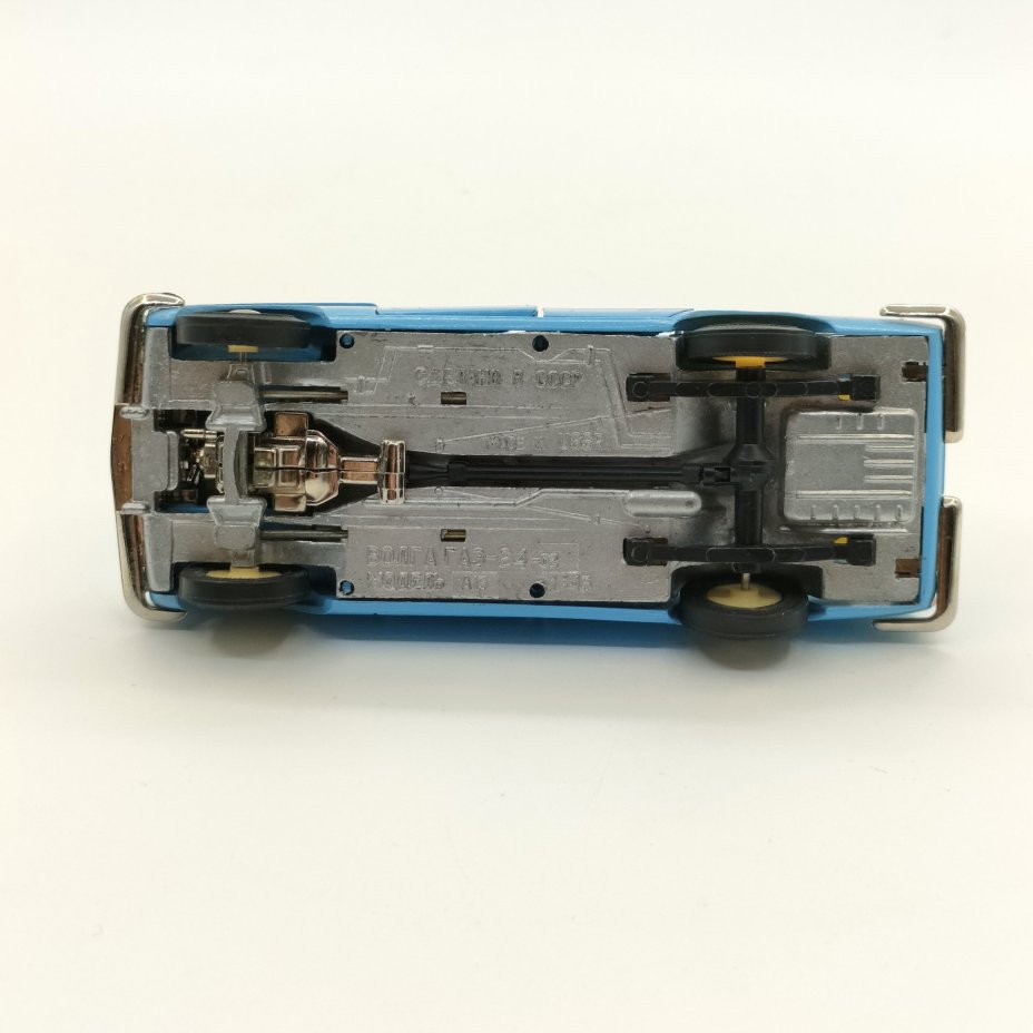 Модель автомобиля "Волга ГАЗ-24-02" (Такси), модель A13, металл, пластмасса, крашение, Саратовский завод «Тантал», СССР, 1986 г.