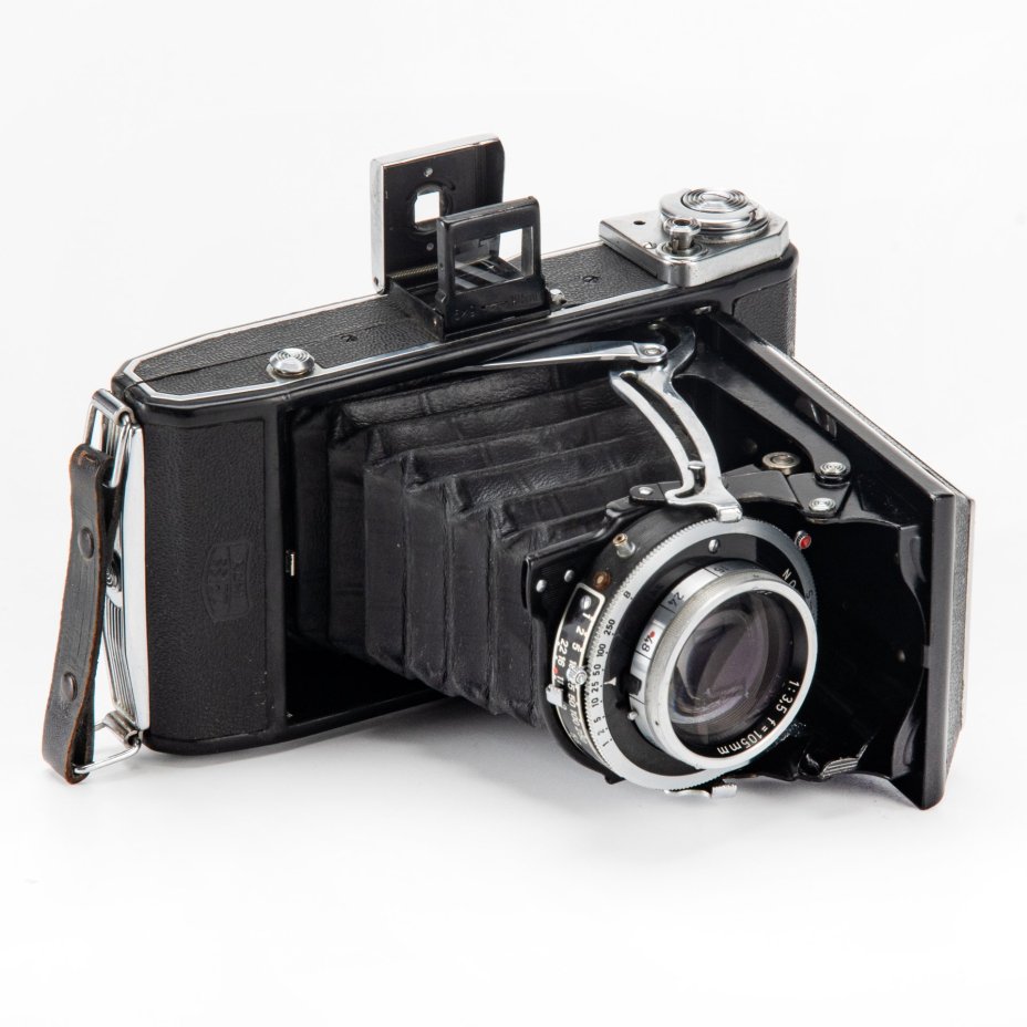 Фотоаппарат плёночный "Ikonta 521/2" в кофре, Carl Zeiss