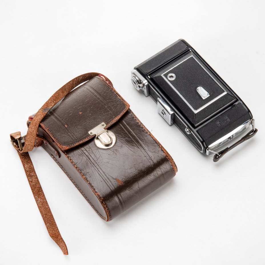 Фотоаппарат плёночный "Ikonta 521/2" в кофре, Carl Zeiss