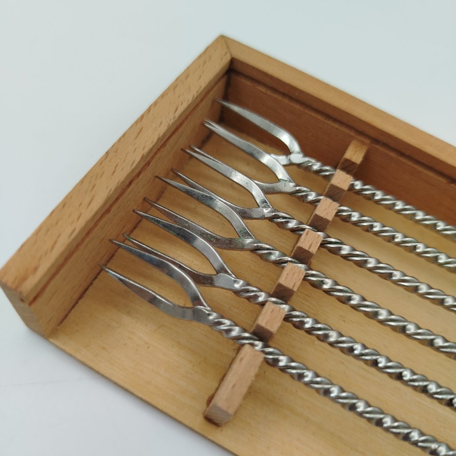 Набор вилок для лимона на 6 персон с витыми ручками и сканным узором (в кофре)