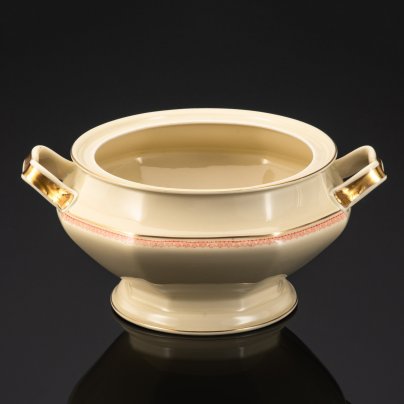 Супница, украшенная растительным орнаментом, фарфор, золочение, деколь, Rosenthal (Розенталь), Германия, 1940-1941 гг.