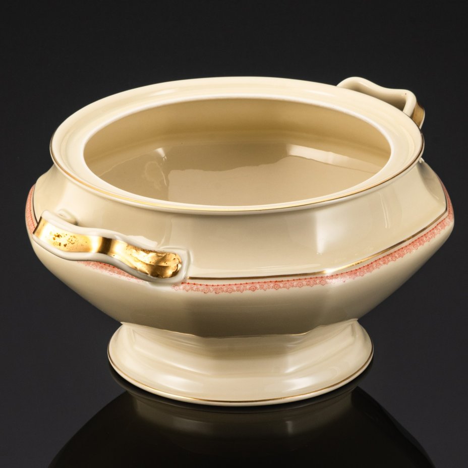 Супница, украшенная растительным орнаментом, фарфор, золочение, деколь, Rosenthal (Розенталь), Германия, 1940-1941 гг.