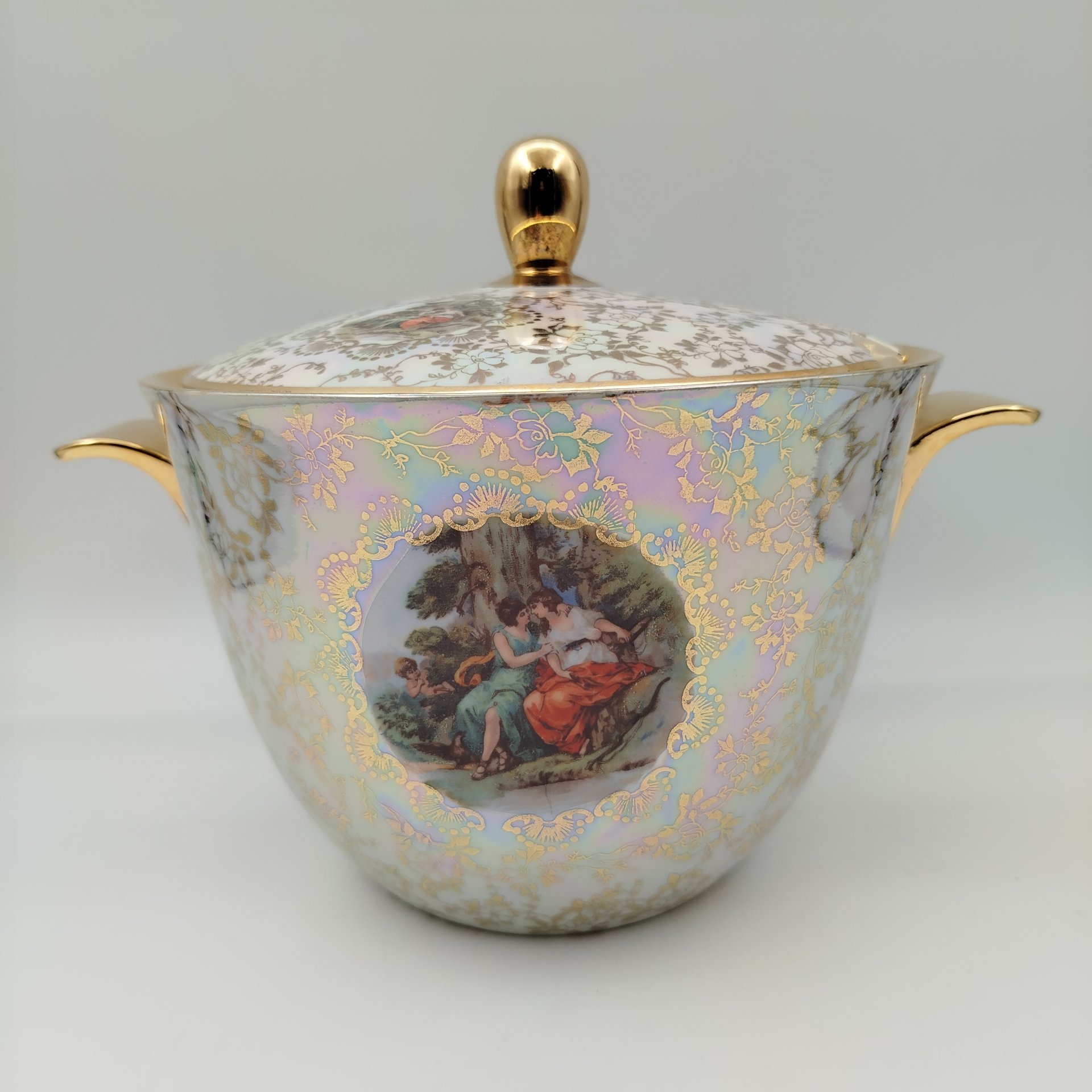 Супница из сервиза "Мадонна", фарфор, люстр, деколь, золочение, Fortuna Eisenberg, ГДР, 1960-1973 гг.