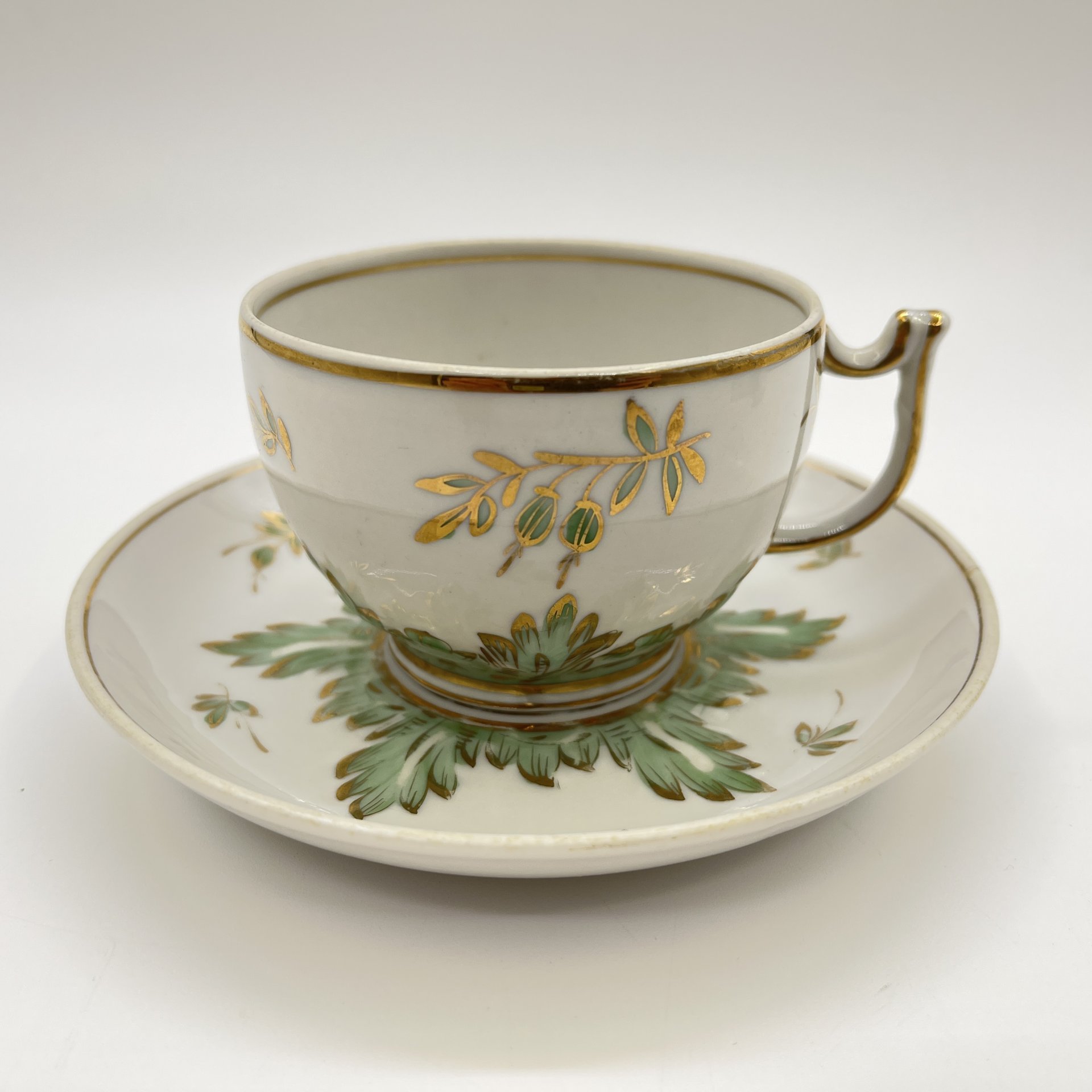 Чайная пара "Барбарис" в зелёной гамме (в подборе), фарфор, золочение, Дмитровский фарфоровый завод (ДФЗ Вербилки), СССР, 1954-1965 гг.