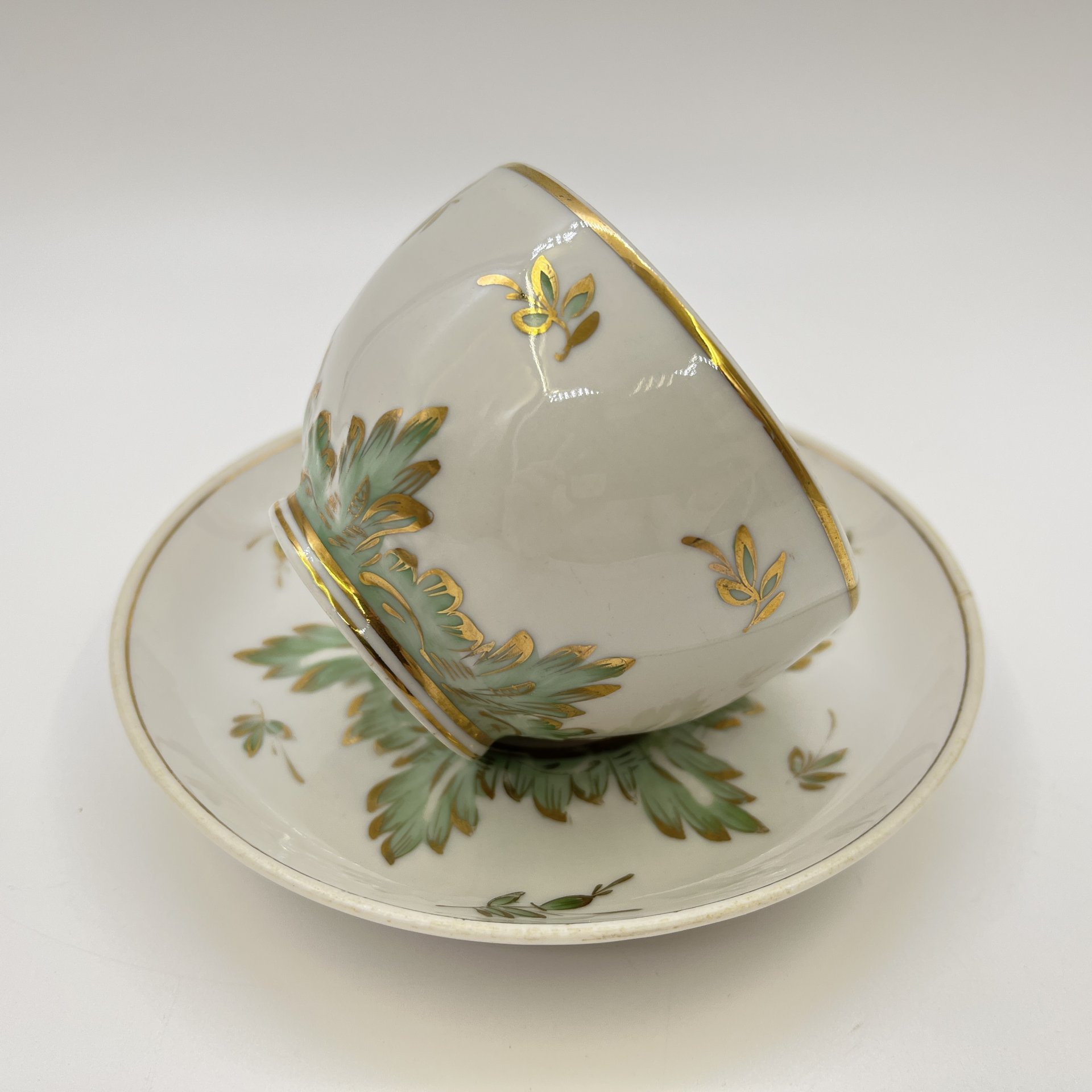 Чайная пара "Барбарис" в зелёной гамме (в подборе), фарфор, золочение, Дмитровский фарфоровый завод (ДФЗ Вербилки), СССР, 1954-1965 гг.