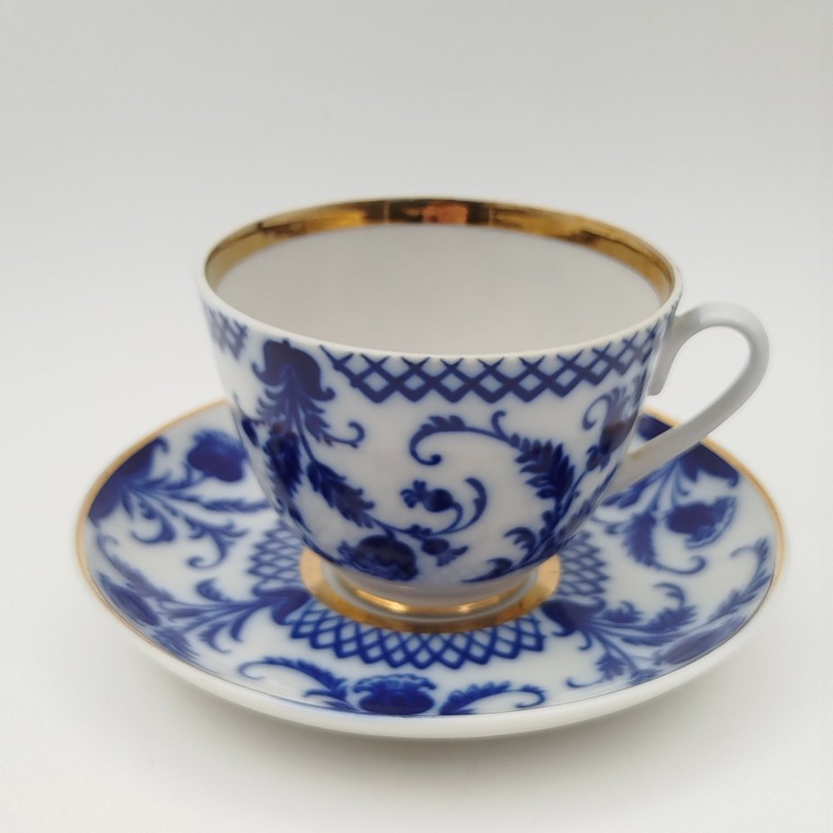 Пара чайная "Синие цветы", фарфор, деколь, золочение, Ленинградский фарфоровый завод (ЛФЗ), СССР, 1970-1986 гг.