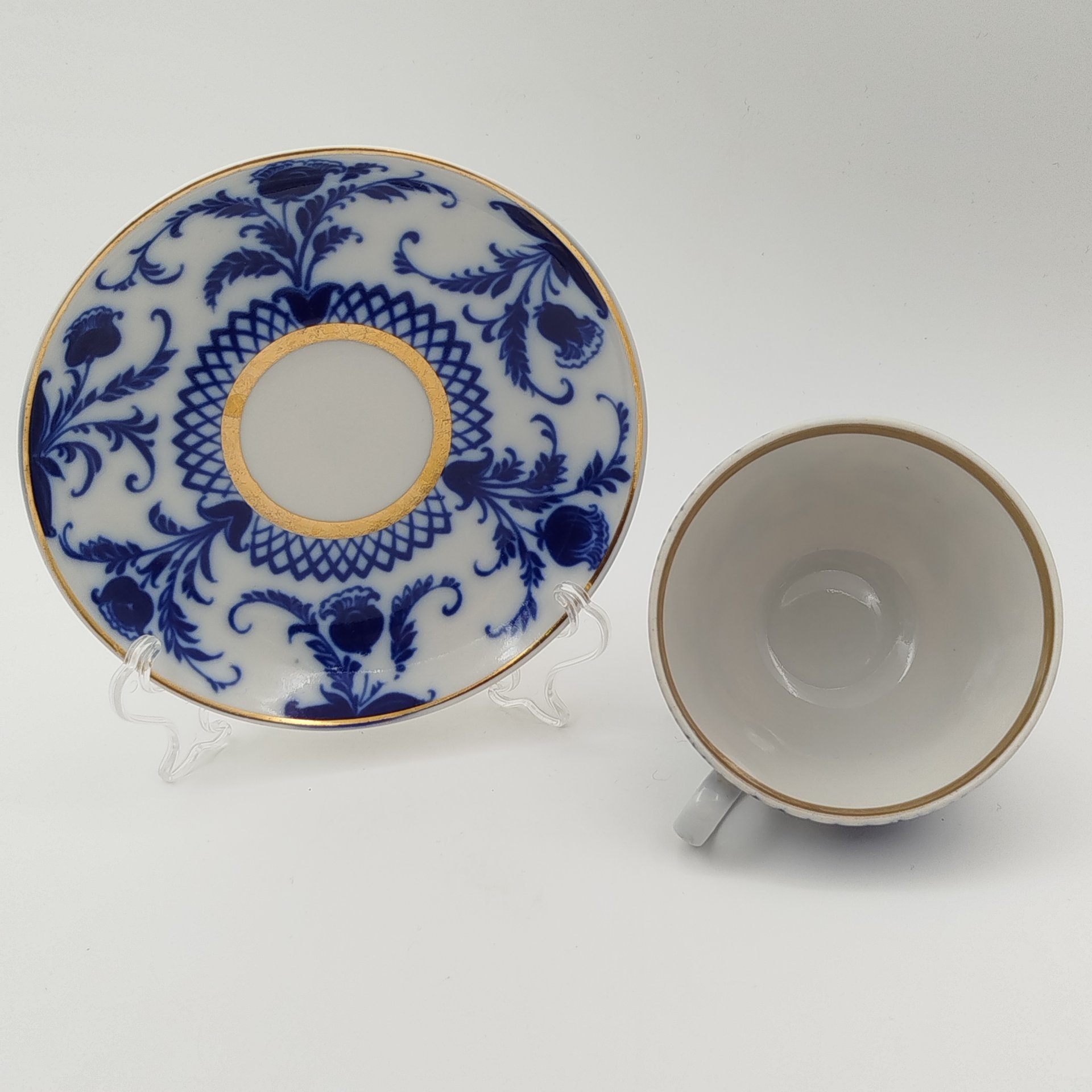 Пара чайная "Синие цветы", фарфор, деколь, золочение, Ленинградский фарфоровый завод (ЛФЗ), СССР, 1970-1986 гг.