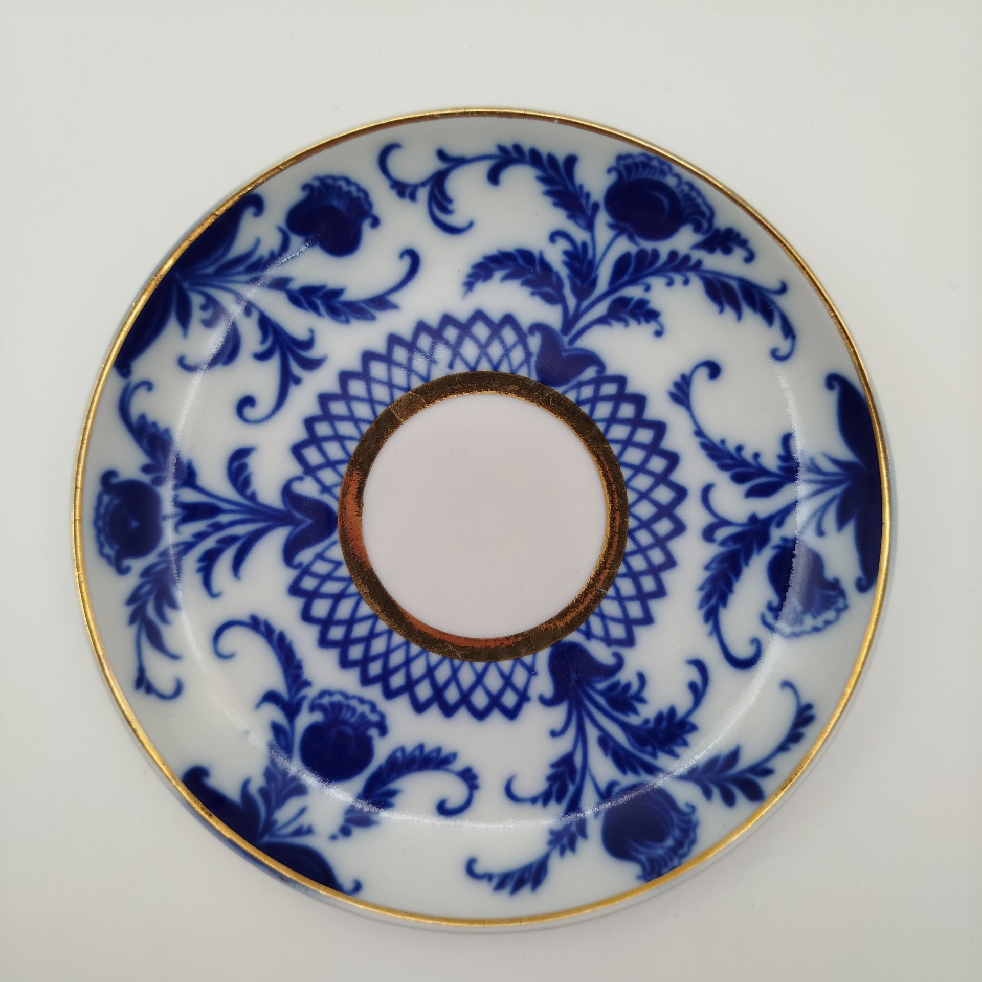 Пара чайная "Синие цветы", фарфор, деколь, золочение, Ленинградский фарфоровый завод (ЛФЗ), СССР, 1970-1986 гг.