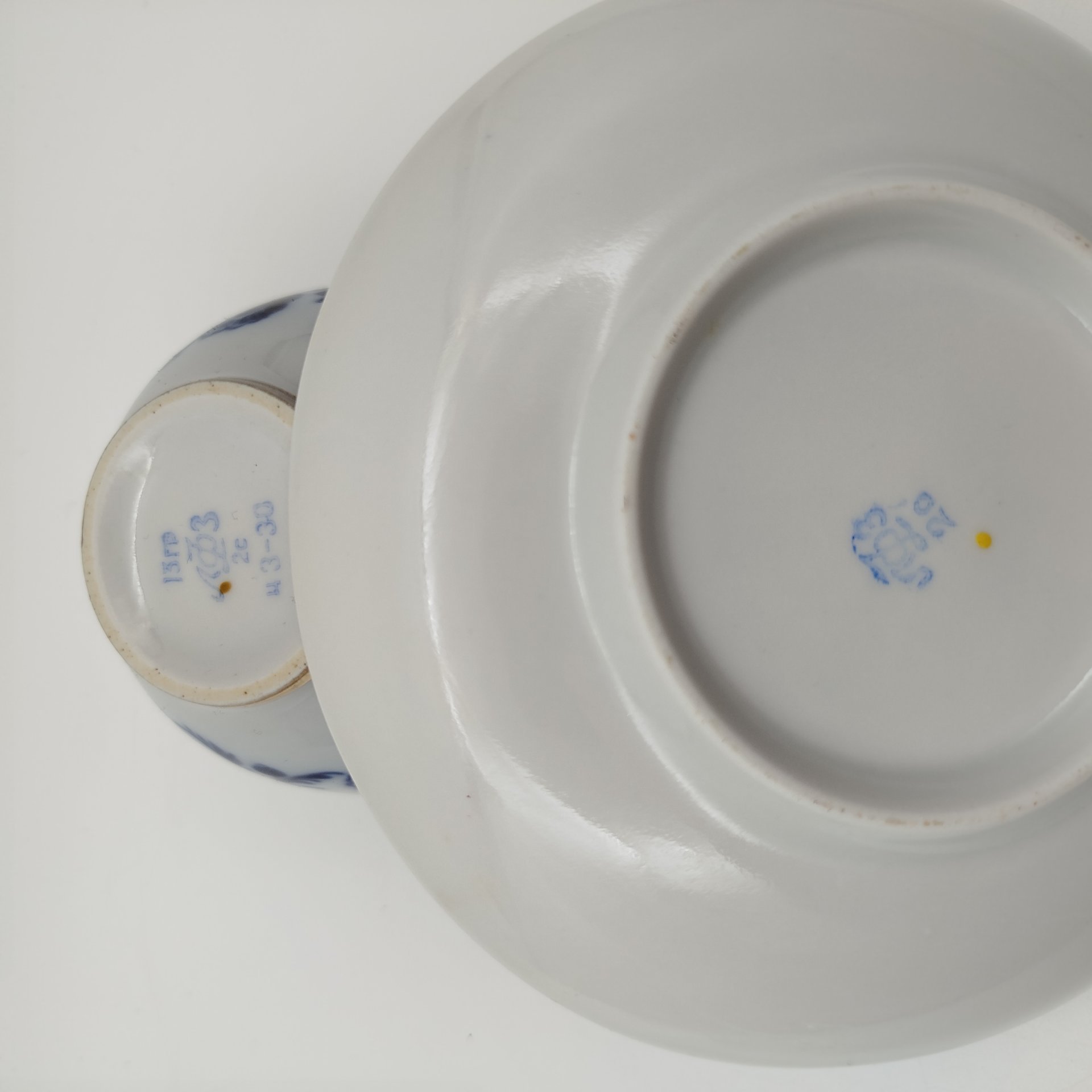 Пара чайная "Синие цветы", фарфор, деколь, золочение, Ленинградский фарфоровый завод (ЛФЗ), СССР, 1970-1986 гг.