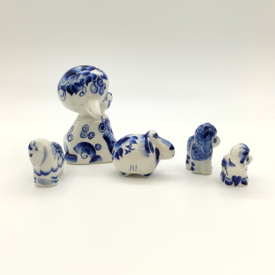 Набор из пяти статуэток "Овечки", Гжель