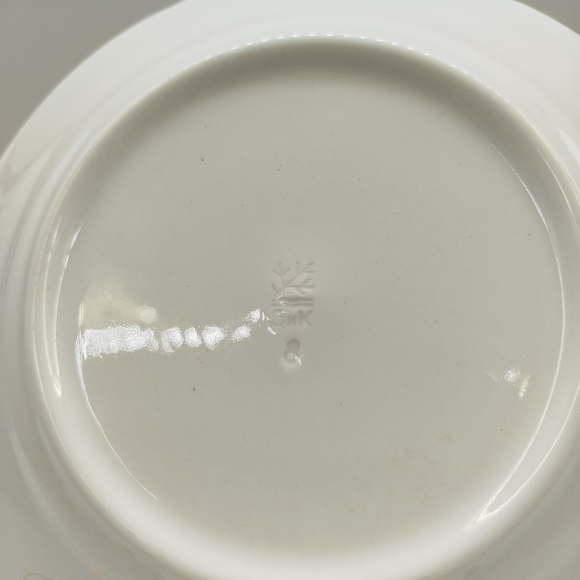 Набор из шести десертных тарелок, фаянс, золочение, Конаковский фаянсовый завод им. М.И. Калинина (ЗиК Конаково), СССР, 1974-1991 гг.