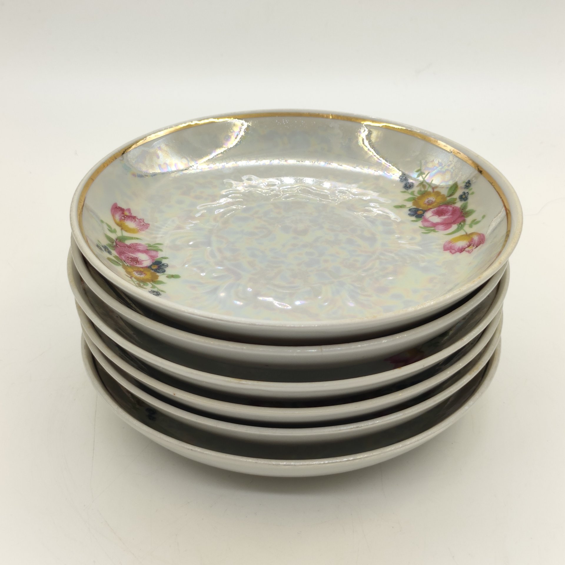 Набор из 6-ти блюдец с цветочным декором, фарфор, люстр, деколь, золочение, Дмитровский фарфоровый завод (ДФЗ Вербилки), СССР, 1965-1991 гг.