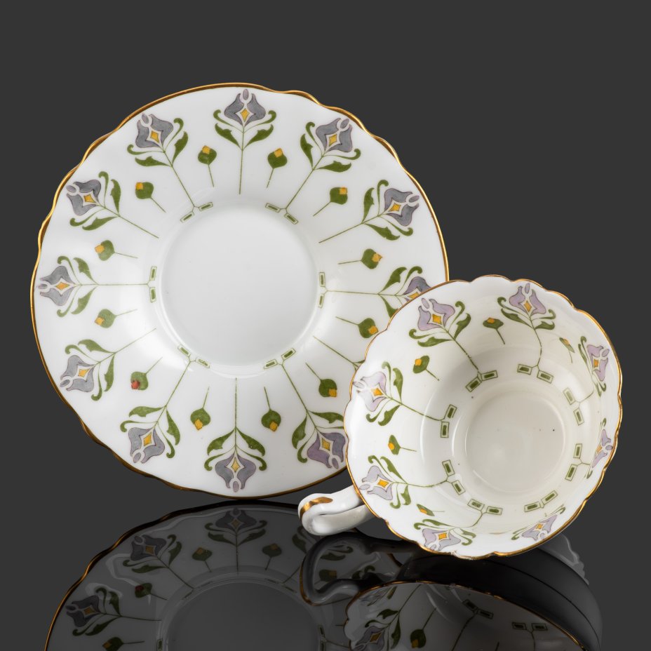 Чайная пара в стиле модерн с цветочным орнаментом, Royal Doulton