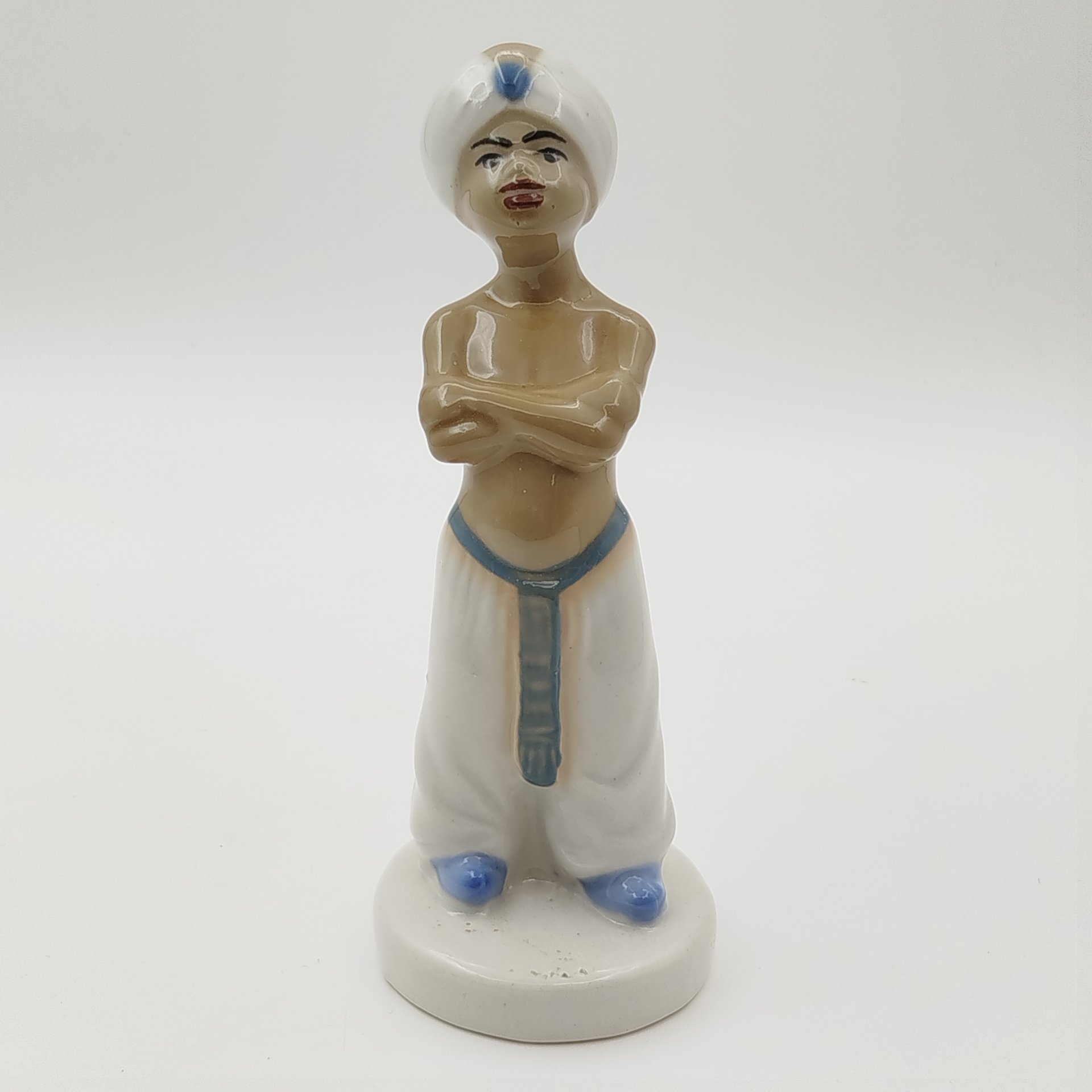 Статуэтка "Мальчик-индус", фарфор, роспись, Артель «Прогресс», СССР, 1960-1980 гг.