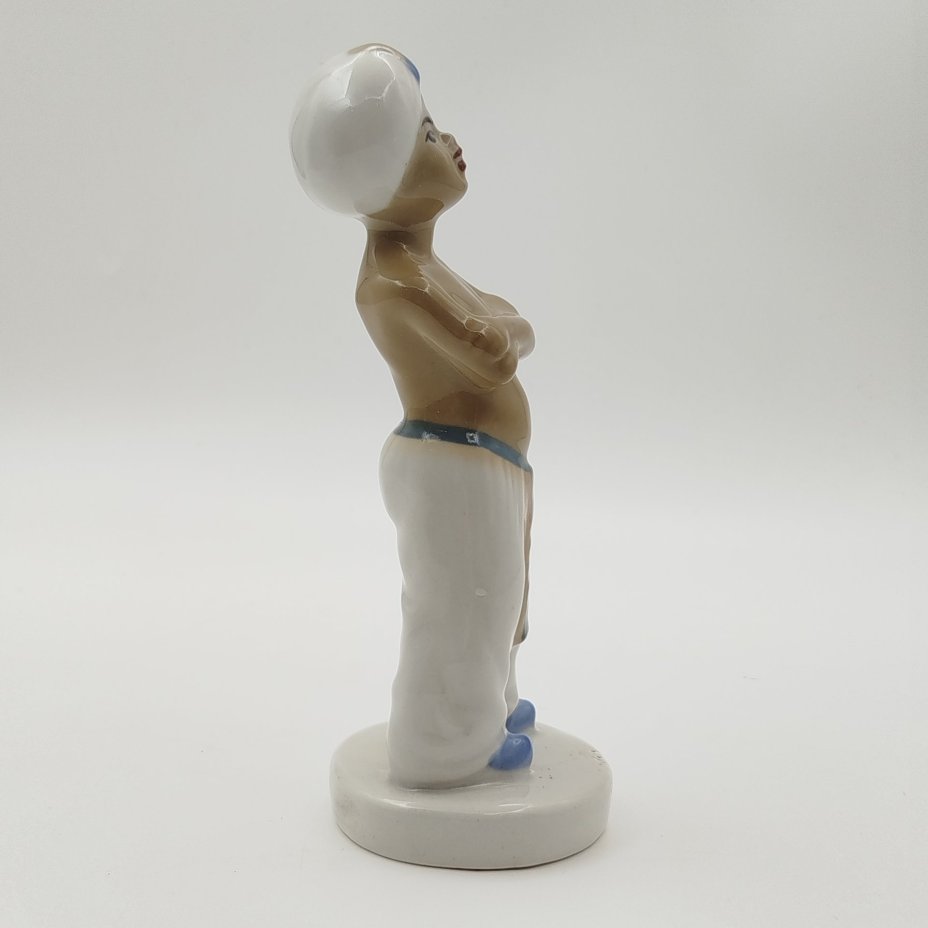 Статуэтка "Мальчик-индус"