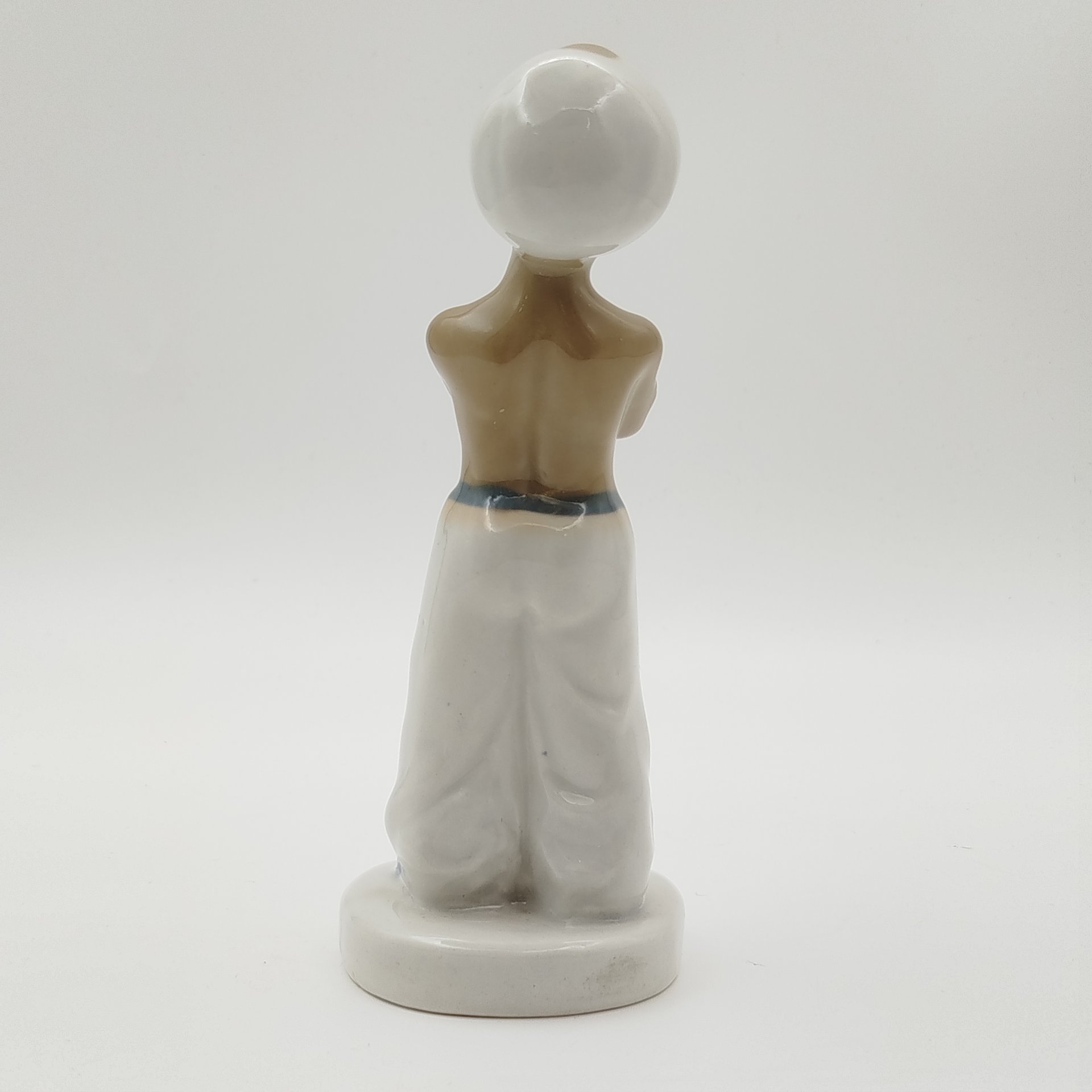 Статуэтка "Мальчик-индус", фарфор, роспись, Артель «Прогресс», СССР, 1960-1980 гг.
