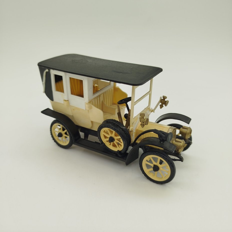Сборная модель немецкого автомобиля DIXI 1909, пластик, ГДР, 1960-1970 гг.