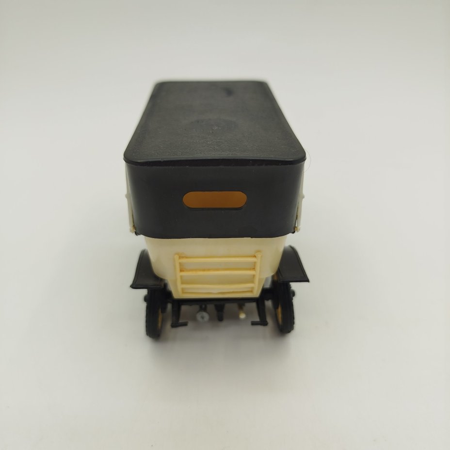 Сборная модель немецкого автомобиля DIXI 1909, пластик, ГДР, 1960-1970 гг.