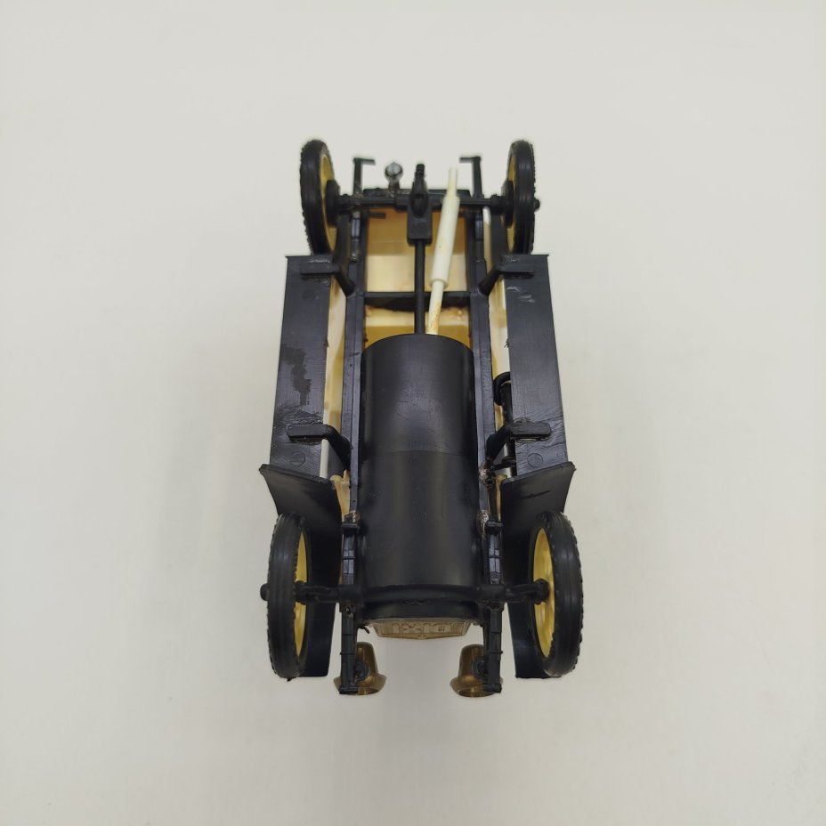 Сборная модель немецкого автомобиля DIXI 1909, пластик, ГДР, 1960-1970 гг.