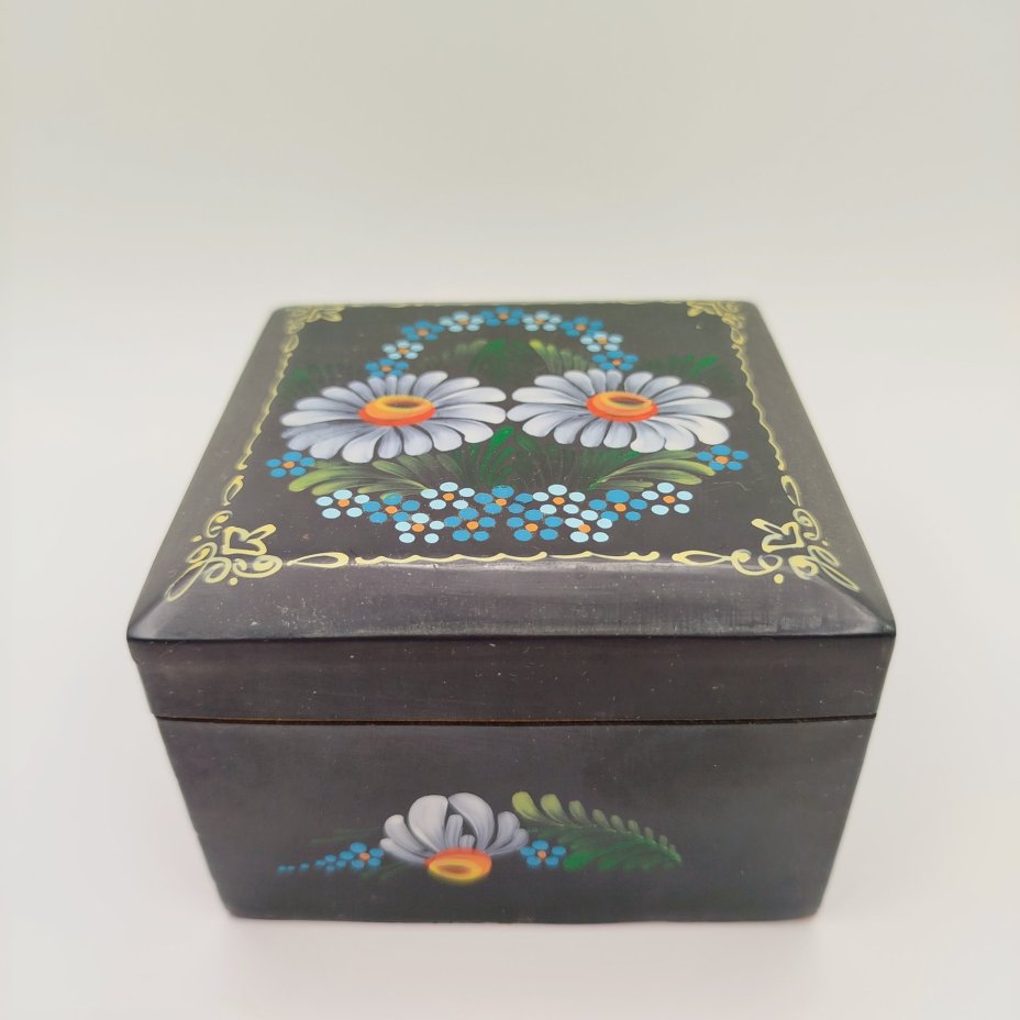 Шкатулка "Ромашки", дерево, роспись, СССР, 1970-1990 гг.