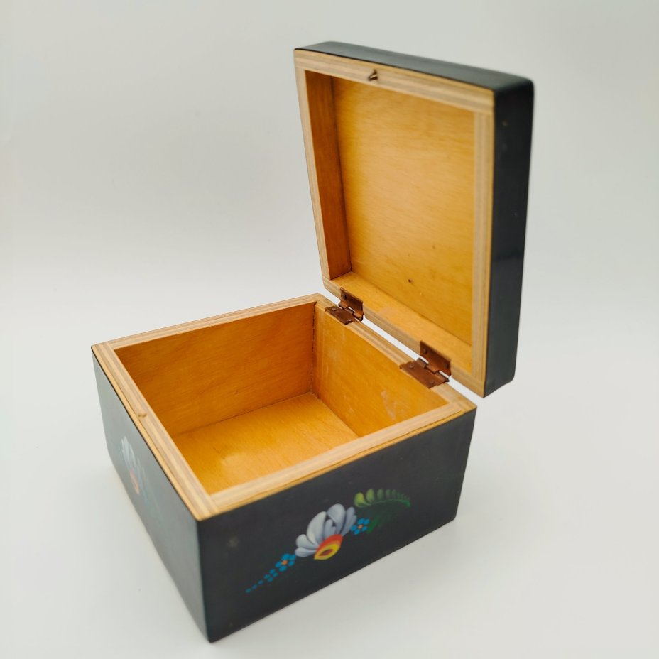 Шкатулка "Ромашки"