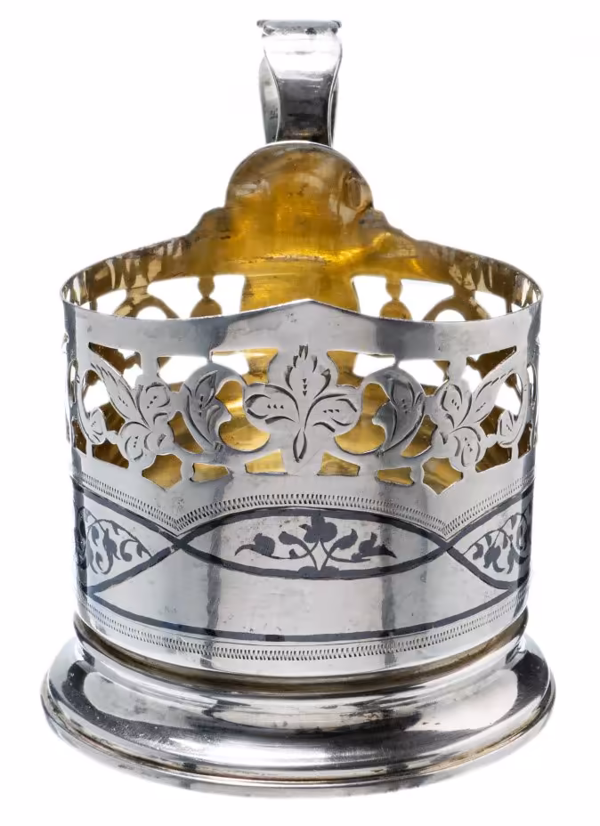 Подстаканник с растительным декором, серебро 875 пр., золочение, Кубачинский художественный комбинат, СССР, 1961-1968 гг.