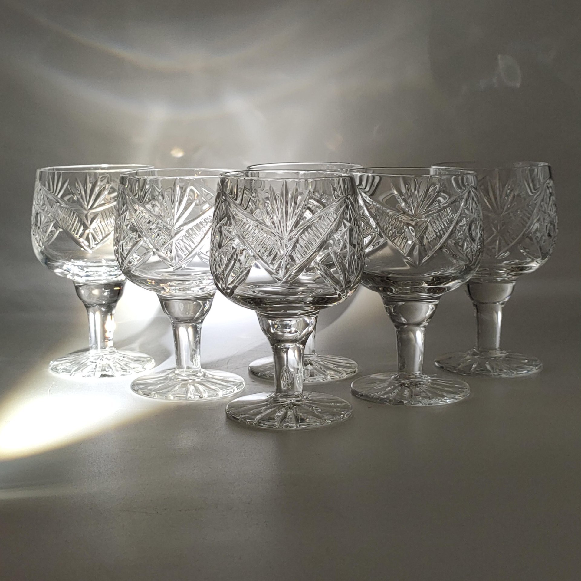 Набор из 6-ти рюмок с резным геометрическим декором, хрусталь, алмазная грань, СССР, 1970-1990 гг.