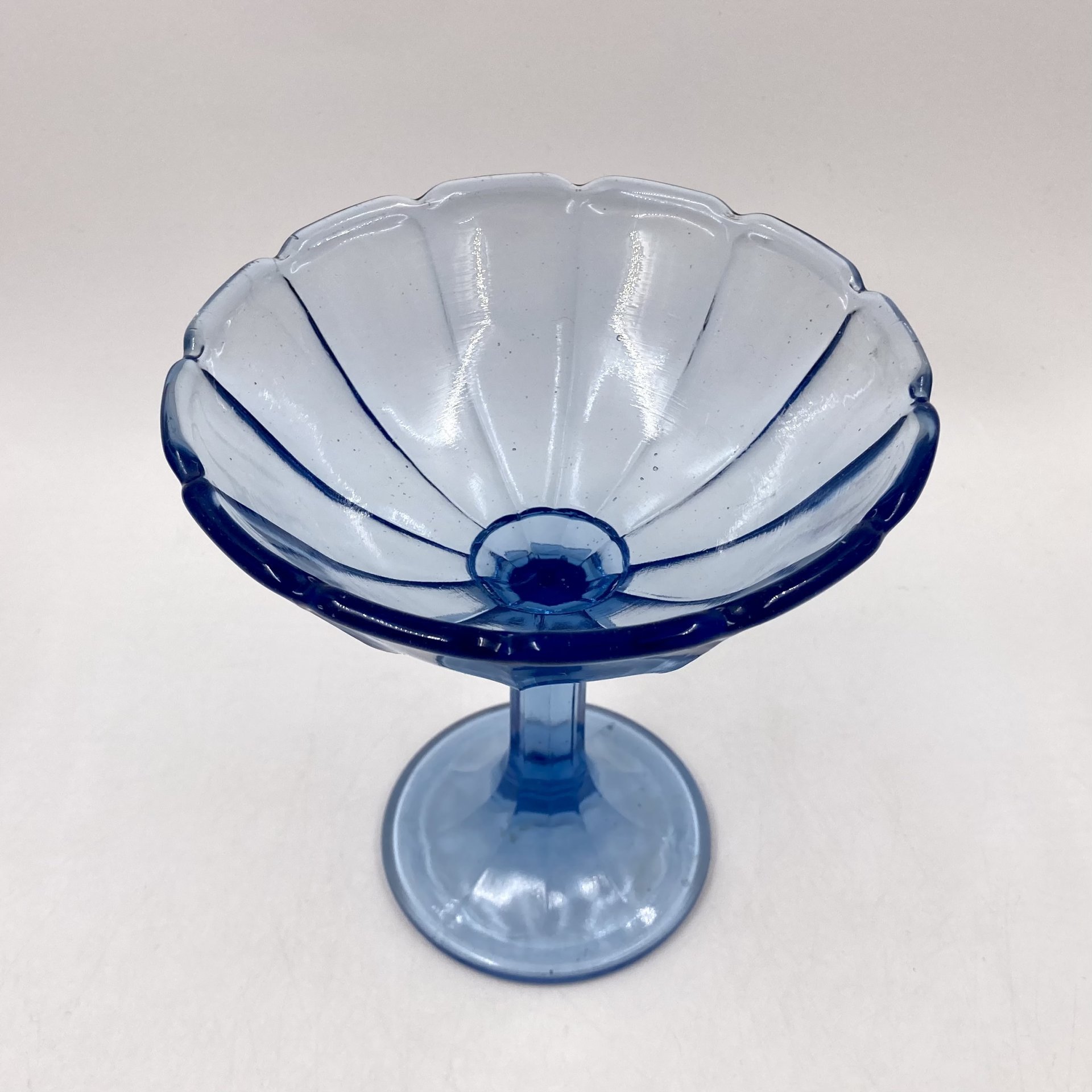 Креманка (конфетница) для варенья с рельефным декором, стекло, СССР, 1970-1990 гг.