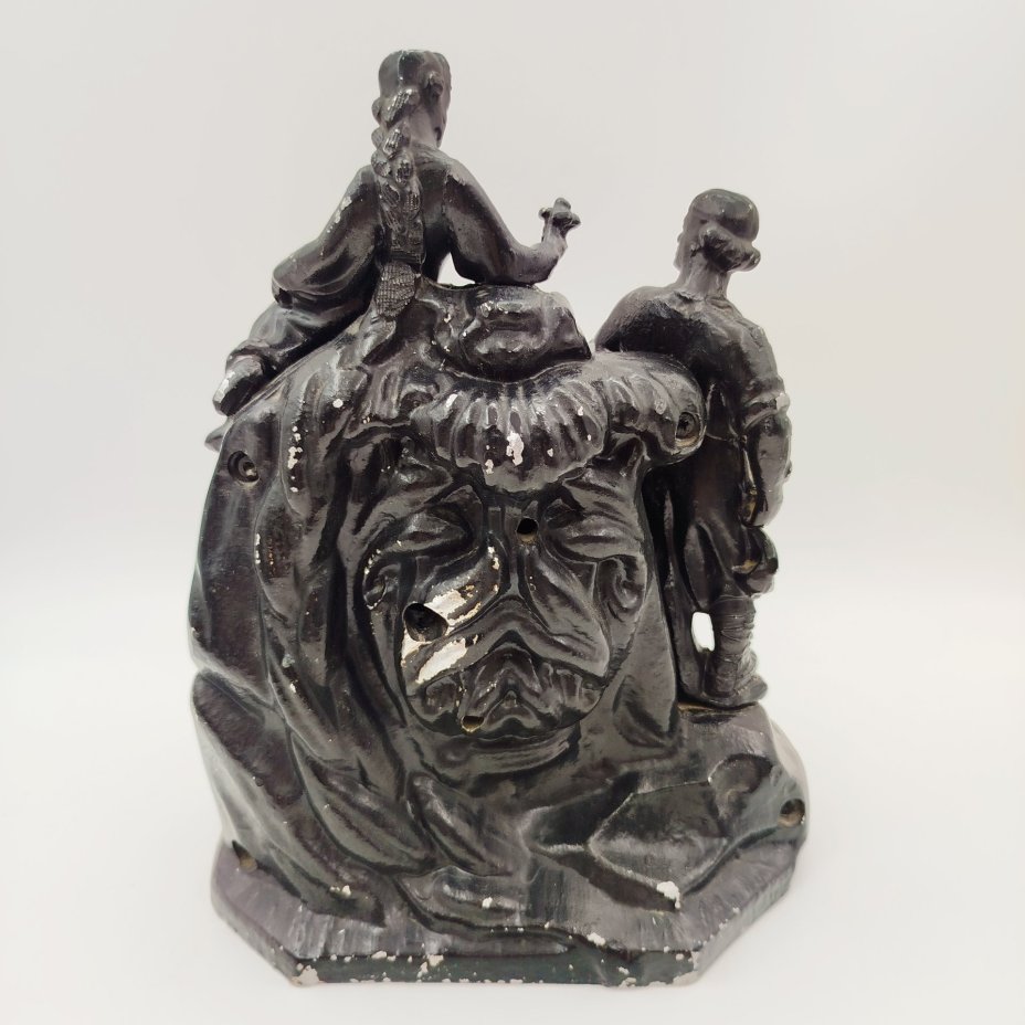 Подчасник для часов  «Хозяйка Медной Горы», чугун, крашение, Каслинский чугунолитейный завод (Касли), Россия, 1980-2000 гг.