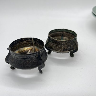 Набор из 2 солонок с растительным декором (нет стеклянного вкладыша)