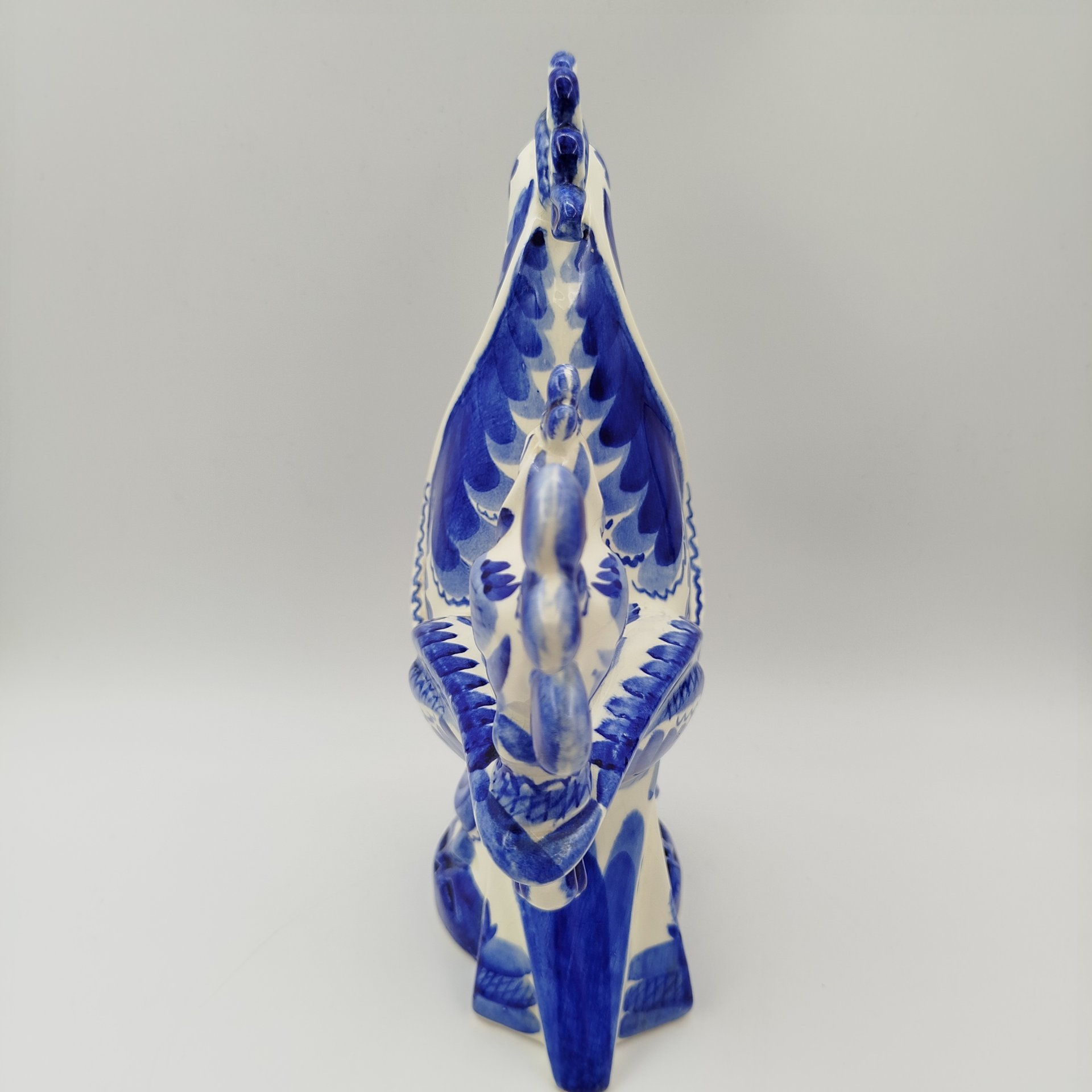 Статуэтка "Курица с цыплятами"