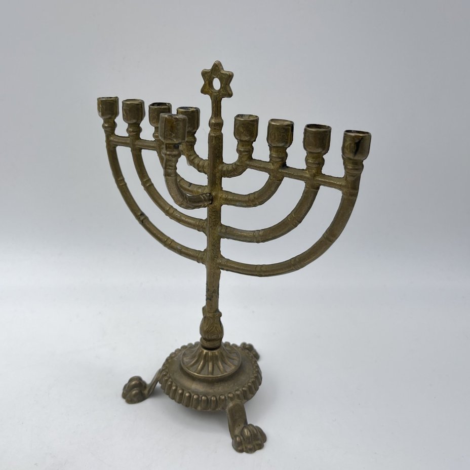 Ханукия (менора на 9 свечей)