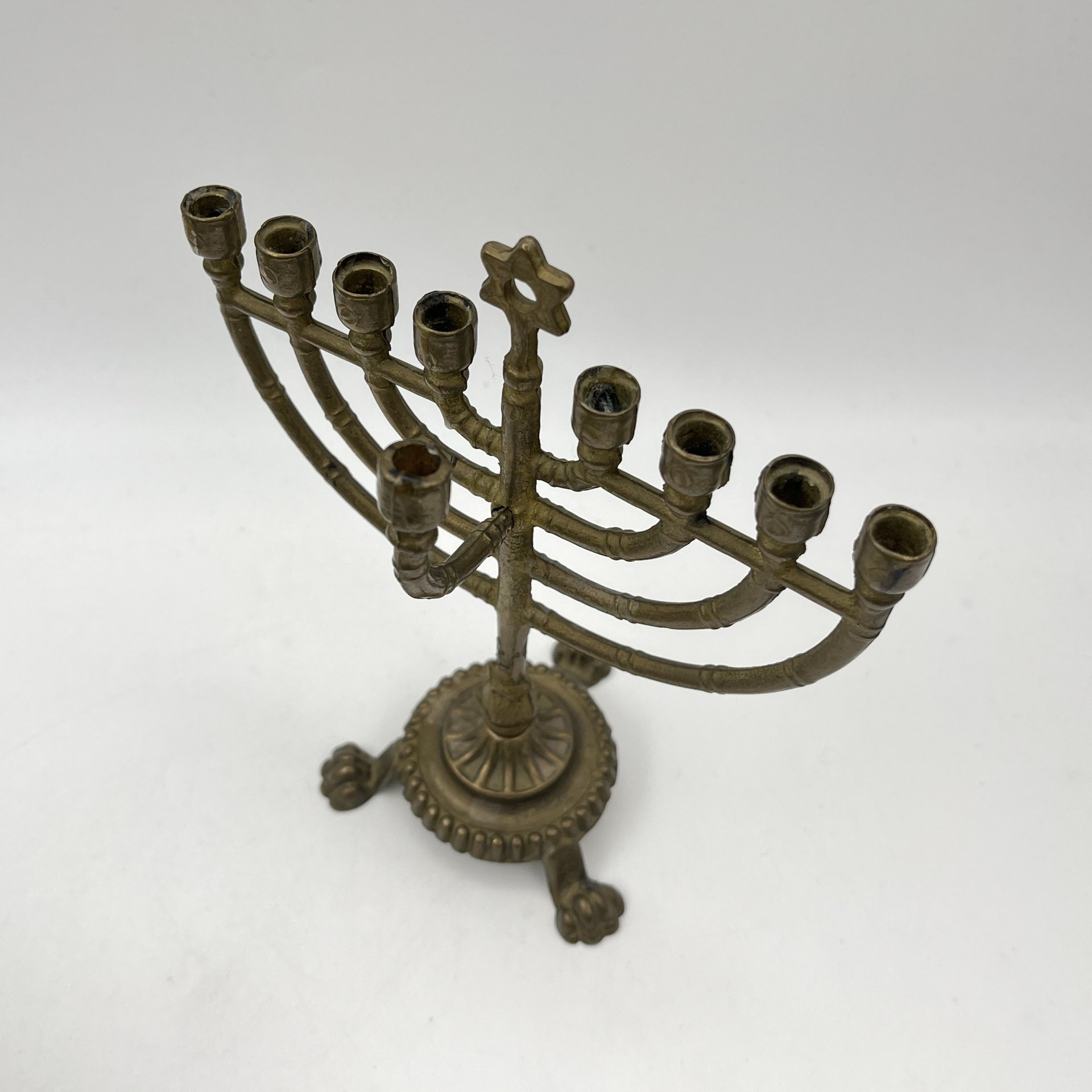 Ханукия (менора на 9 свечей)