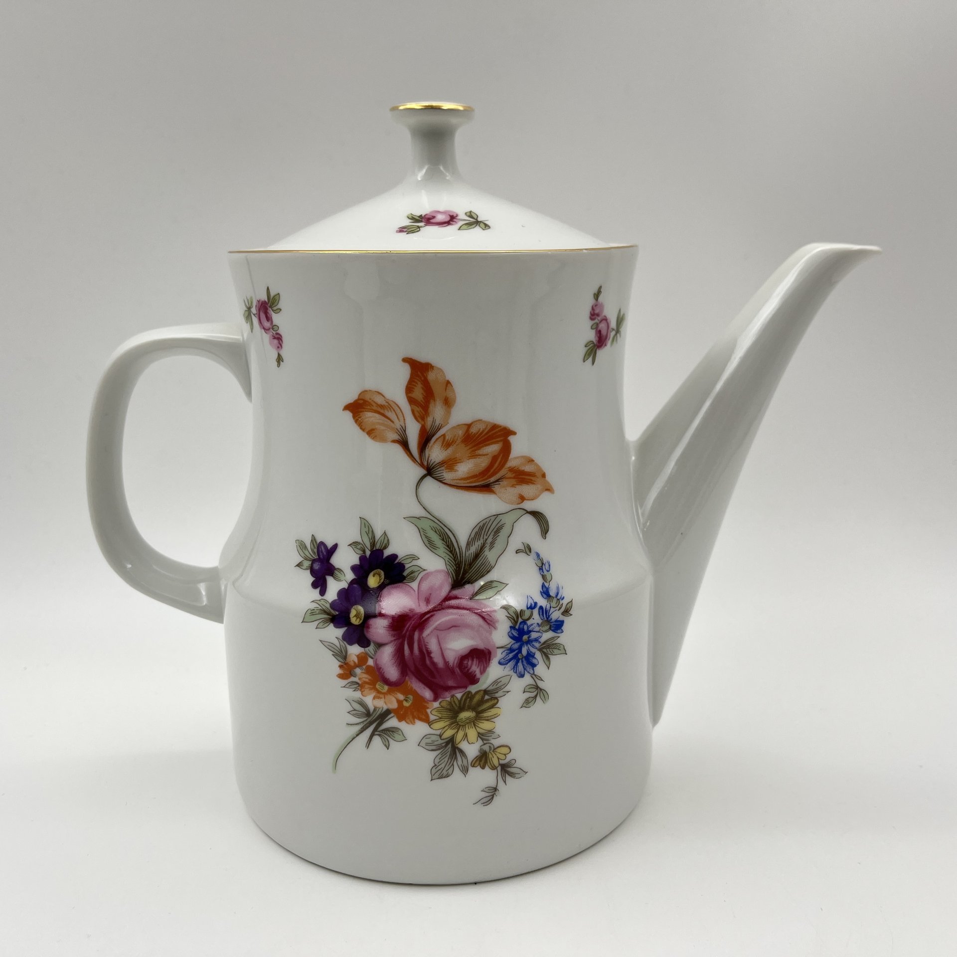 Сервиз чайный с цветочным декором на 3 персоны (7 предметов), фарфор, деколь, золочение, Bohemia (Neurohlau), Чехословакия, 1970-1990 гг.